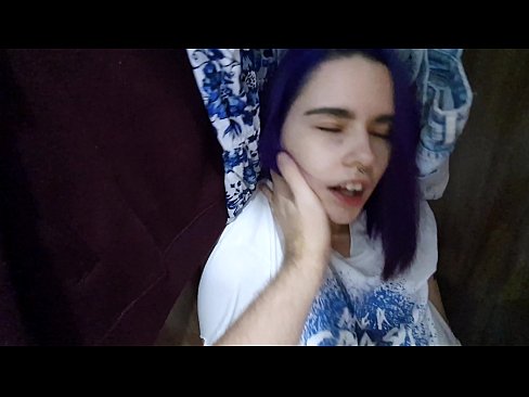 ❤️ Terjumpa adik saya di dalam almari dan membantunya merangkap ❤ Video dubur pada kami ❌